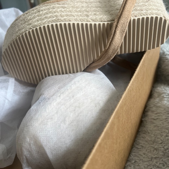 Wedges Heels - Picture 5 of 5